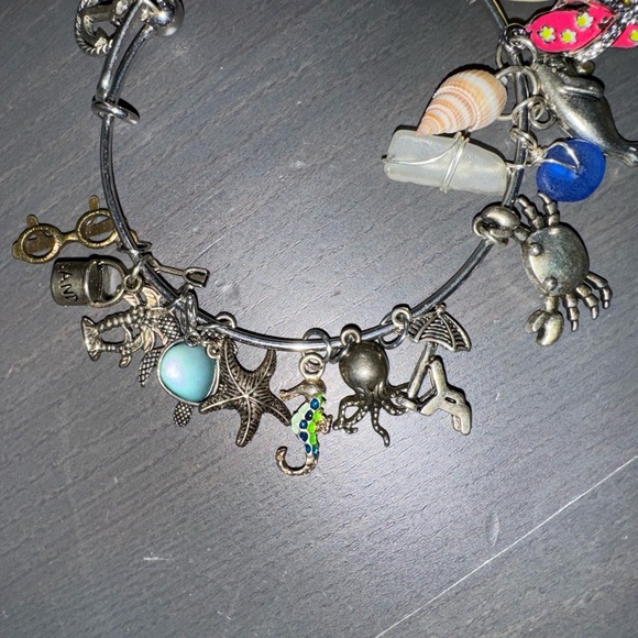 Sea Themed Charm bangle - Picture 3 of 7